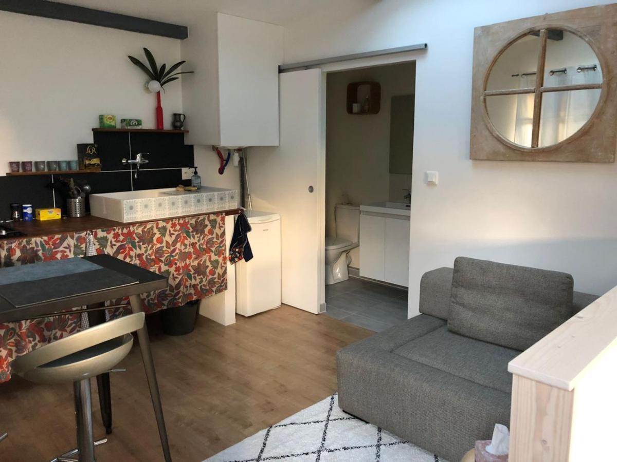 Charmant Logement Avec Parking Apartment ออร์โวลต์ ภายนอก รูปภาพ